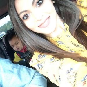 Meet your Posher, Adele